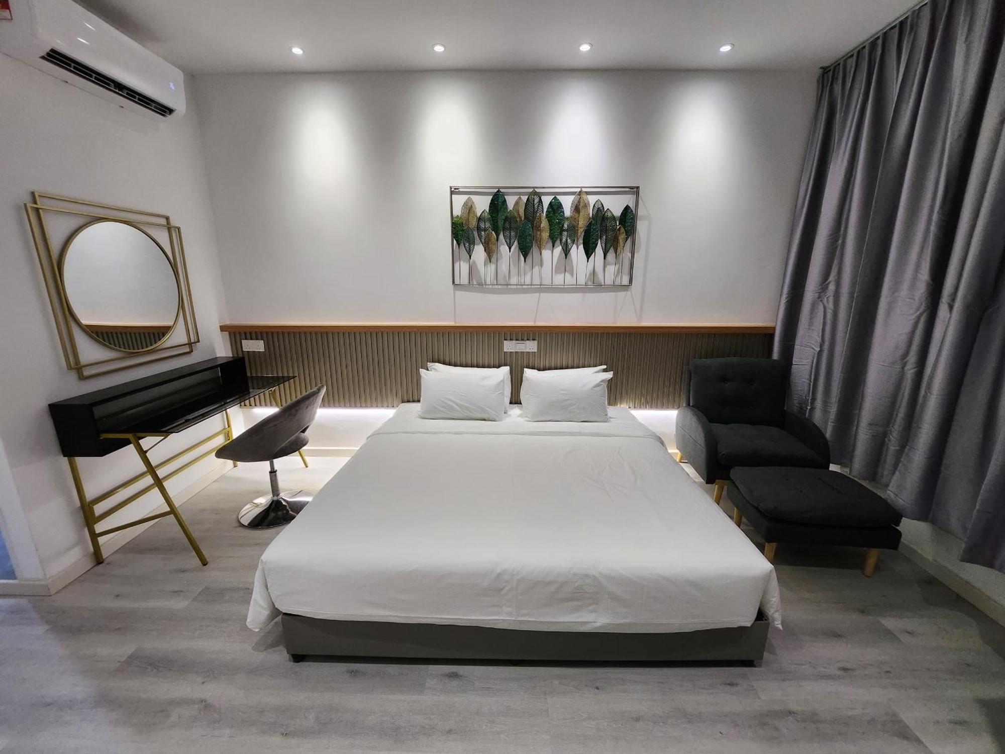One Point Hotel Kuching Exterior foto