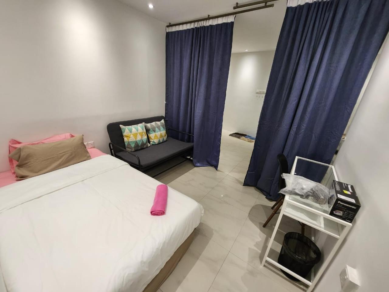 One Point Hotel Kuching Exterior foto