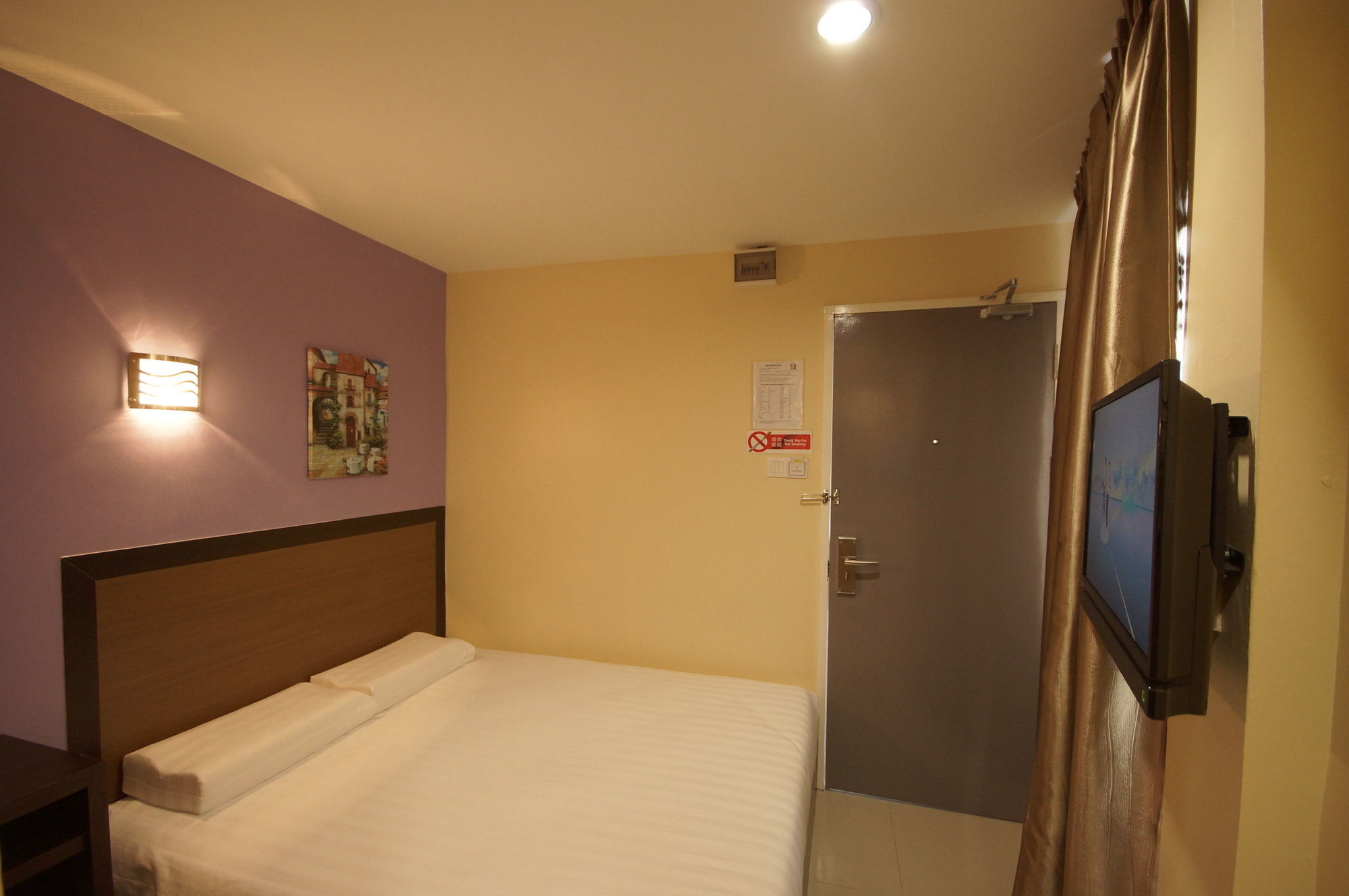 One Point Hotel Kuching Exterior foto
